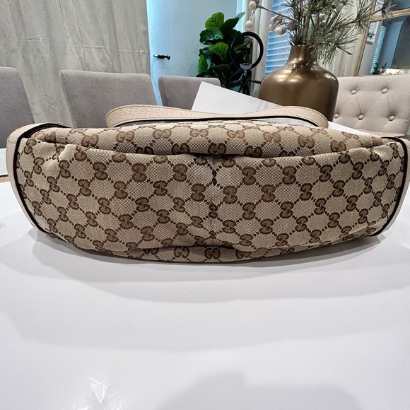 Authentic Gucci Tote Bag - Picture 5 of 7